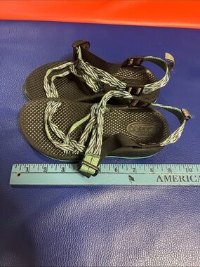 Kids Chaco Strappy Sport Sandals - Teal & Black sz 2